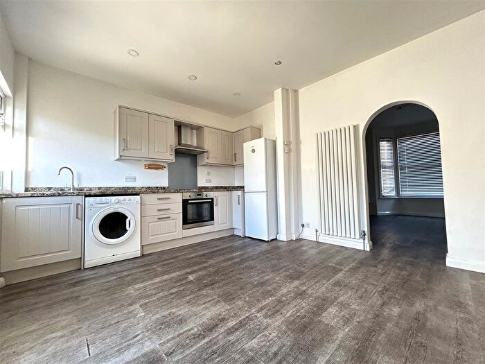 2 Bedroom End Of Terrace House To Rent In Key Road, Clacton-On-Sea, CO15