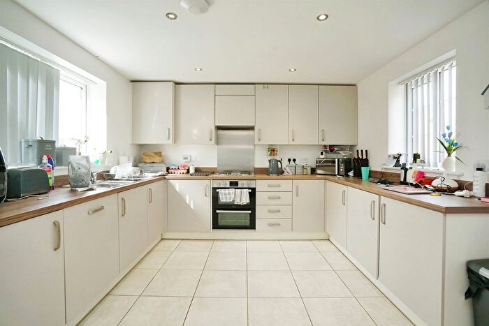 4 Bedroom Detached House For Sale In Blackham Road, Hugglescote, Coalville, LE67