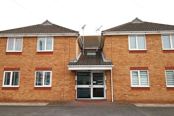 2 Bedroom Flat To Rent In High Street, Clacton-On-Sea, CO15