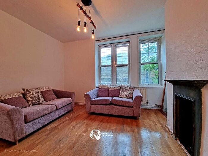 4 Bedroom Flat To Rent In Stanton House, SE10