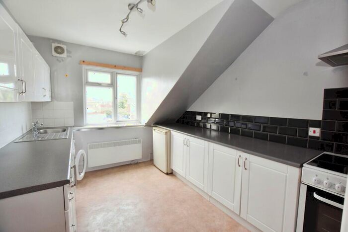 1 Bedroom Apartment To Rent In Pallister Road, Clacton-on-Sea, CO15