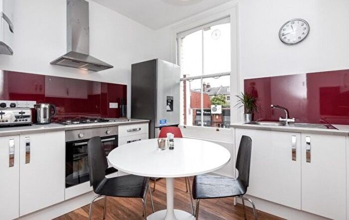 6 Bedroom Flat To Rent In Fleet Road, London, NW3