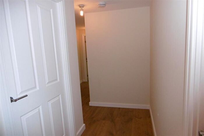 2 Bedroom Apartment To Rent In Concord Street, Leeds, LS2