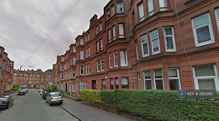 2 Bedroom Flat To Rent In Strathyre St, Glasgow, G41