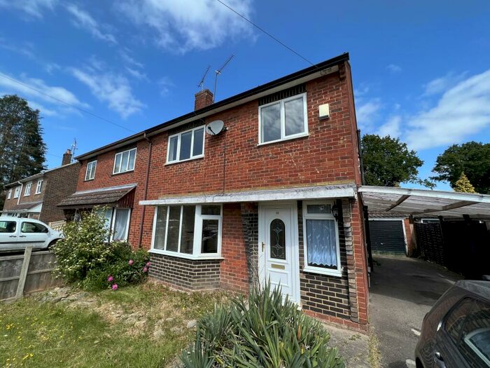 3 Bedroom Semi-Detached House To Rent In Rivermead, GU15