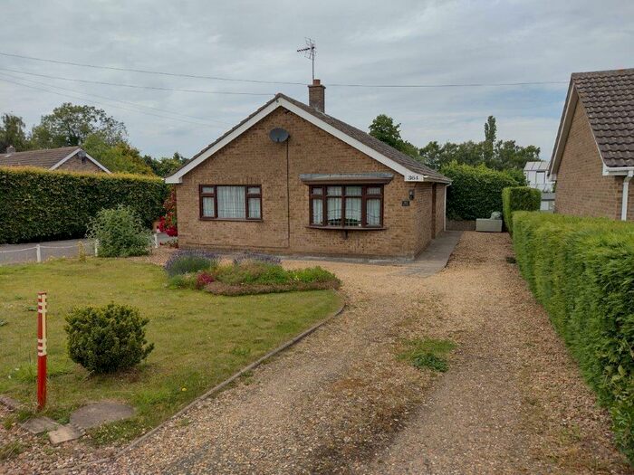 2 Bedroom Detached Bungalow To Rent In Bourne Road, Spalding, PE11