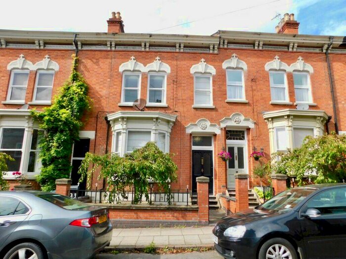6 Bedroom Terraced House To Rent In West Street, Leicester, LE1