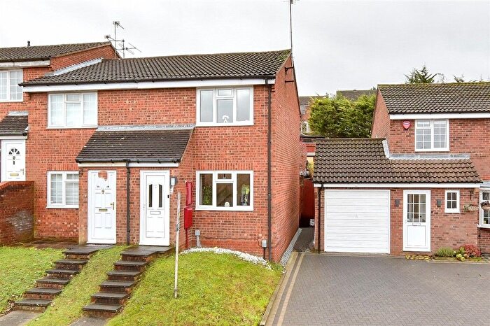 2 Bedroom End Terrace House For Sale In Bronington Close, Walderslade, Chatham, Kent, ME5