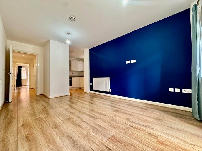 1 Bedroom Flat For Sale In John Street, The Elms, LU1