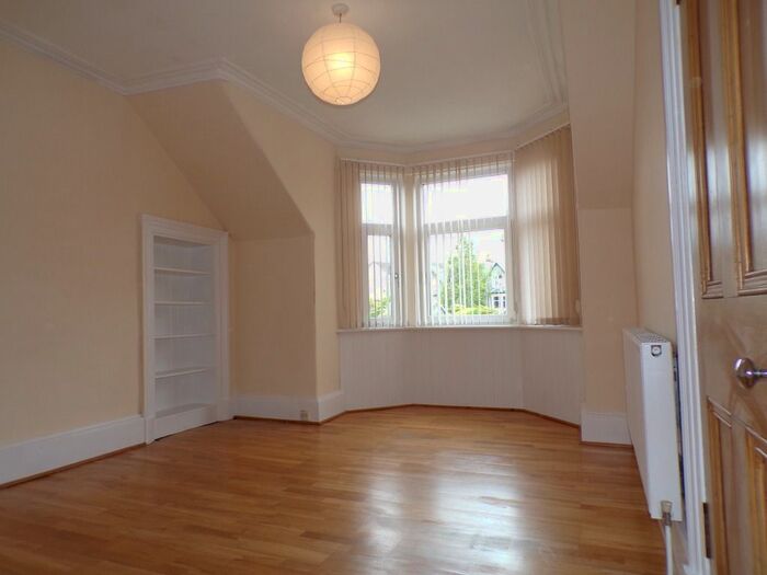 1 Bedroom Flat To Rent In Royal Crescent, Dunoon, Argyll And Bute, PA23
