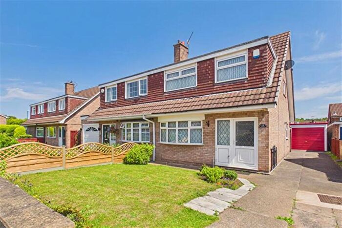 3 Bedroom Semi-Detached House For Sale In Armstrong Road, Hempshill Vale, NG6