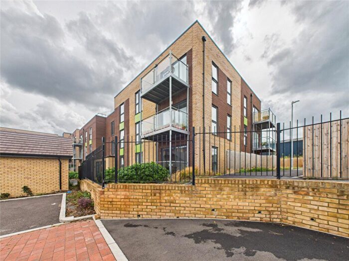 2 Bedroom Apartment For Sale In Flatts Close, Stoke Gifford, Bristol, South Gloucestershire, BS34