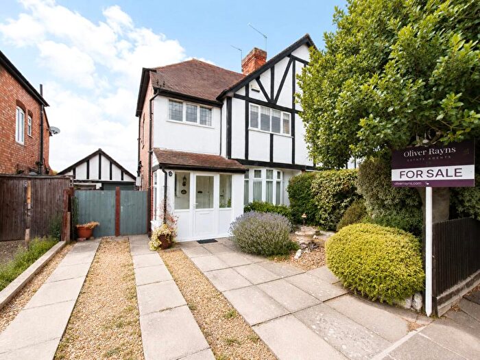 3 Bedroom Semi-Detached House For Sale In Northcote Road, Knighton, Leicester, LE2