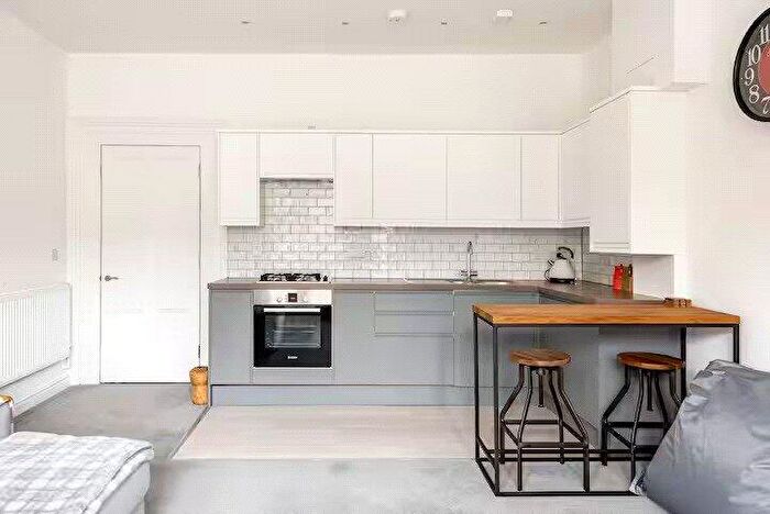 1 Bedroom Apartment For Sale In Trowbridge Road, Bradford On Avon, BA15