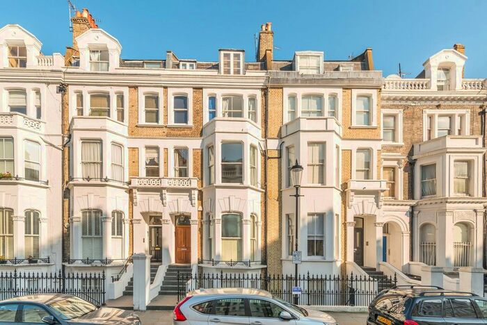 2 Bedroom Maisonette To Rent In Coleherne Road, Chelsea, London, SW10