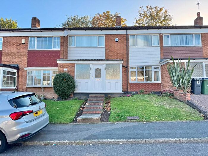 3 Bedroom Terraced House For Sale In Smithmoor Crescent, West Bromwich, B71