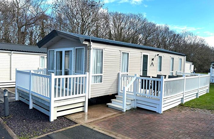 2 Bedroom Mobile/park Home For Sale In St Asaph, LL17