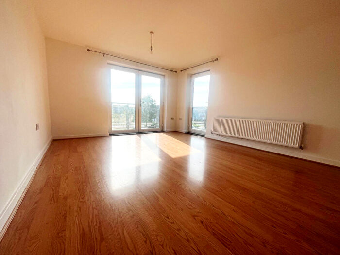2 Bedroom Apartment To Rent In Birdwood Avenue, Dartford, DA1