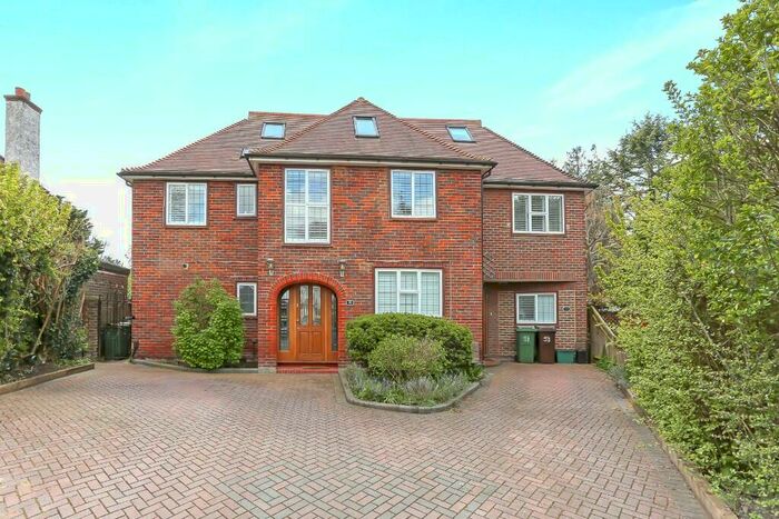 7 Bedroom Detached House To Rent In Meadowside Road, Sutton, Surrey, SM2