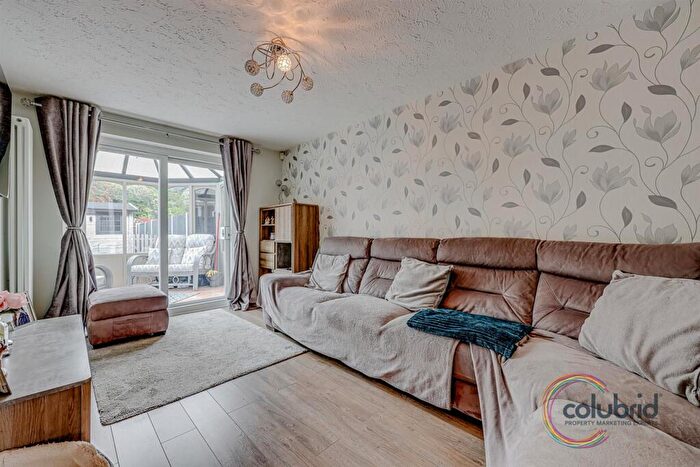 3 Bedroom Terraced House For Sale In Hove Close, Grays, RM17