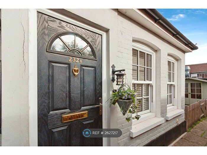 1 Bedroom Flat To Rent In Fleet Road, Fleet, GU51