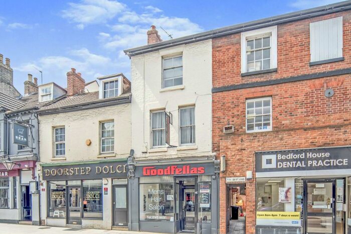 3 Bedroom Flat To Rent In High Street, Bedford, MK40