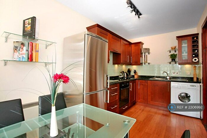 1 Bedroom Flat To Rent In Strawberry Bank Parade, Aberdeen, AB11