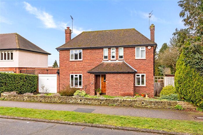 3 Bedroom Detached House For Sale In St Peters Way, Chorleywood, Rickmansworth, Hertfordshire, WD3