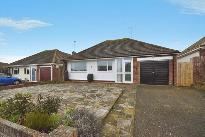 3 Bedroom Detached Bungalow For Sale In David Avenue, Margate, CT9