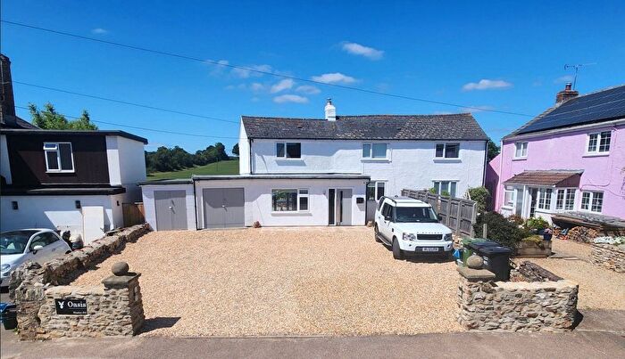 3 Bedroom Detached House For Sale In Blagdon Hill, Taunton, Somerset, TA3