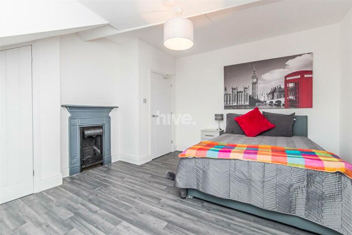 2 Bedroom Apartment To Rent In Simonside Terrace, Heaton, Newcastle Upon Tyne, NE6