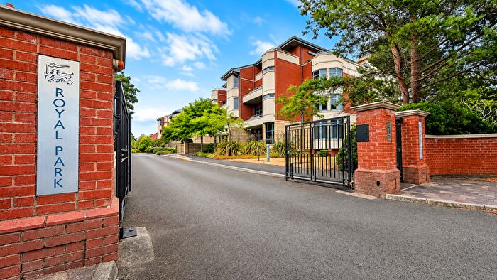 2 Bedroom Flat To Rent In Grosvenor Road, Southport, PR8