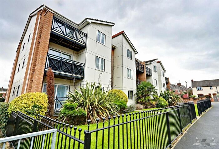 1 Bedroom Apartment To Rent In Archdale Close, Kentmere House, S40