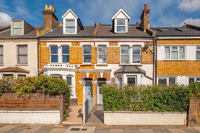 5 Bedroom Terraced House For Sale In Ravenswood Road, London, SW12