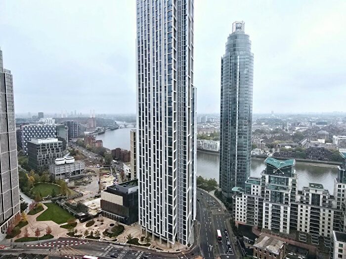 3 Bedroom Flat To Rent In Nine Elms Lane, Nine Elms, SW8