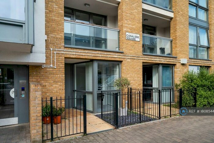 1 Bedroom Flat To Rent In Canalside Square, London, N1