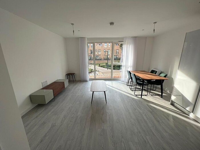 2 Bedroom Duplex To Rent In Egret Square, London, NW9
