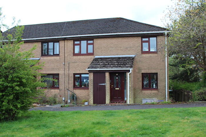 2 Bedroom Flat For Sale In Howth Drive, Anniesland, Glasgow, G13
