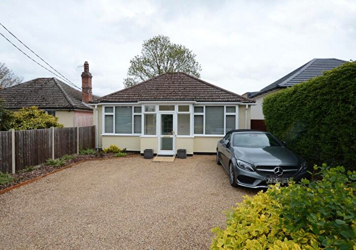 3 Bedroom Detached Bungalow To Rent In Vinery Road, Bury St. Edmunds, IP33