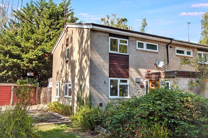 3 Bedroom End Of Terrace House For Sale In Antoneys Close, Pinner, Middlesex, HA5