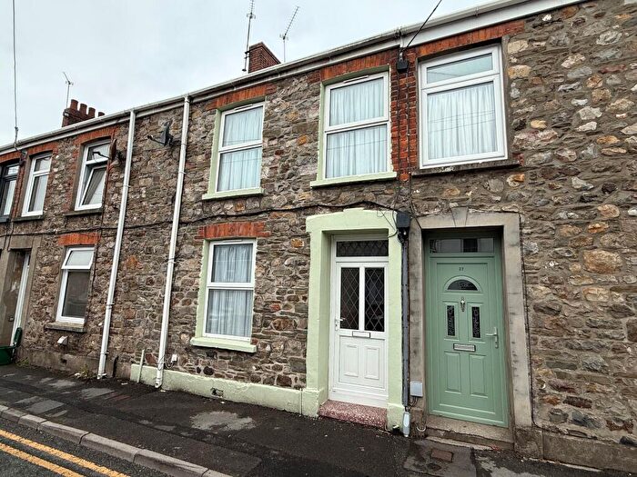 4 Bedroom House To Rent In Water Street, Kidwelly, Carmarthenshire, SA17