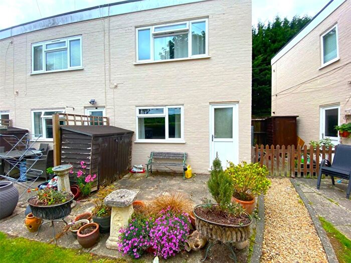 1 Bedroom Apartment For Sale In Mongewell Court, Mongewell, Wallingford, OX10