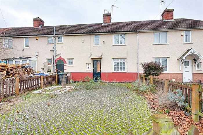 3 Bedroom Terraced House For Sale In Hammond Road, Enfield, EN1