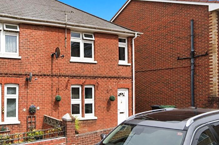 3 Bedroom House To Rent In Kent Street, Ryde, PO33
