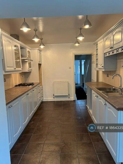 6 Bedroom Terraced House To Rent In Dunton Road, Kingshurst, Birmingham, B37