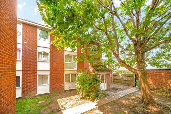 1 Bedroom Flat To Rent In Meads Court, Carnarvon Road, London, E15