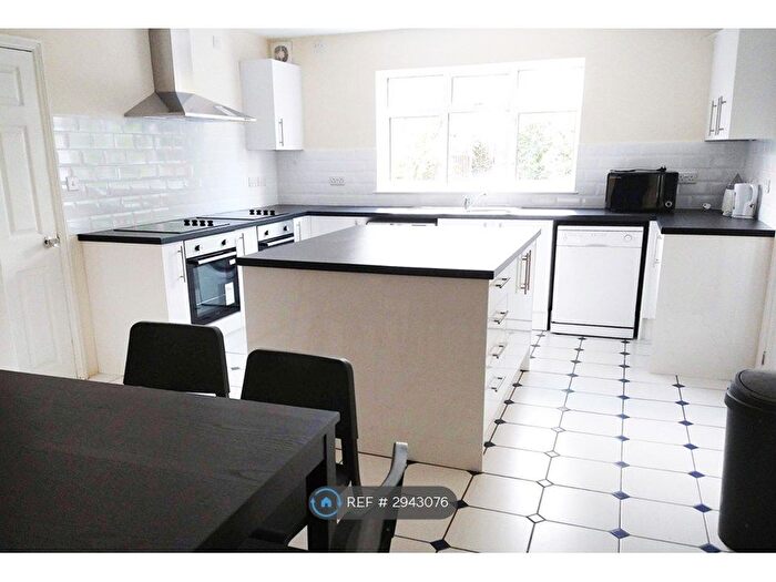 7 Bedroom Semi Detached House To Rent In George Borrow Road, Norwich, NR4