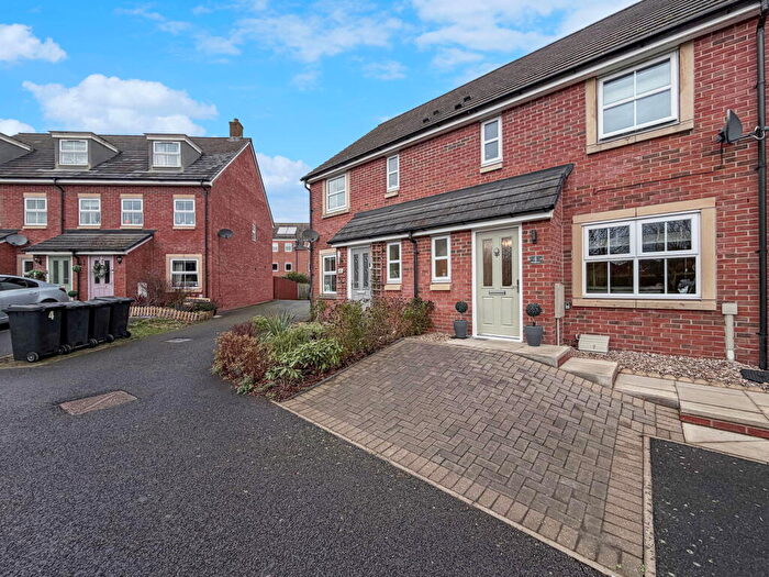 3 Bedroom Terraced House For Sale In Farneside Close, Carlisle, CA1