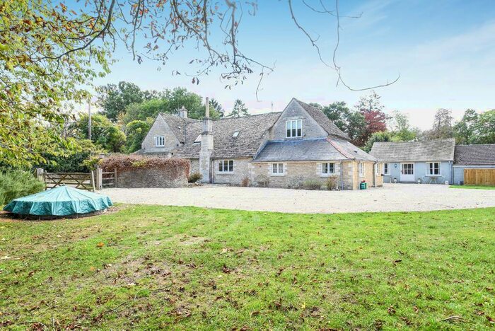 Cottage To Rent In Mill Lane, Alvescot, OX18