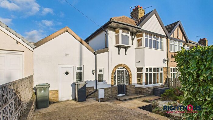 3 Bedroom Semi-Detached House For Sale In Whitehall Road, Wyke, BD12